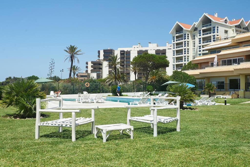 Oceanario 2 Bedroom Apartment - Sea View And Pool Cascais Bagian luar foto