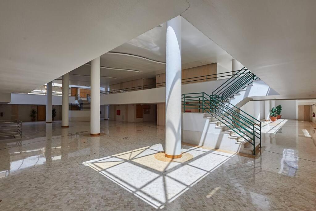 Oceanario 2 Bedroom Apartment - Sea View And Pool Cascais Bagian luar foto