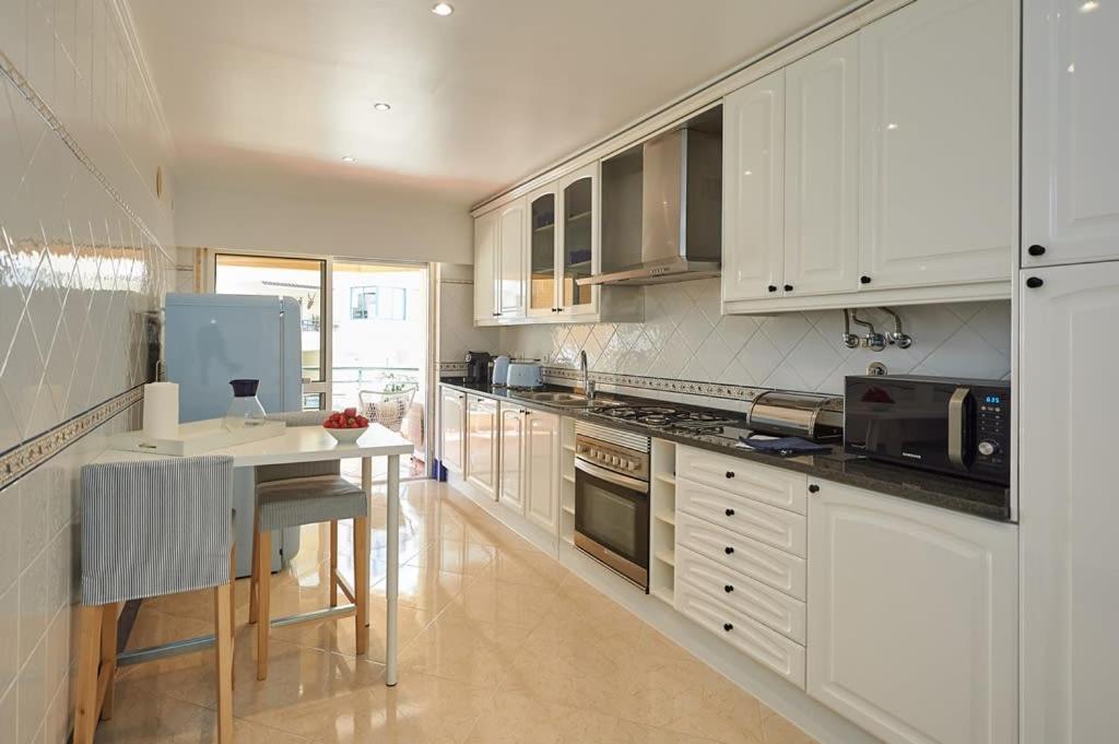 Oceanario 2 Bedroom Apartment - Sea View And Pool Cascais Bagian luar foto