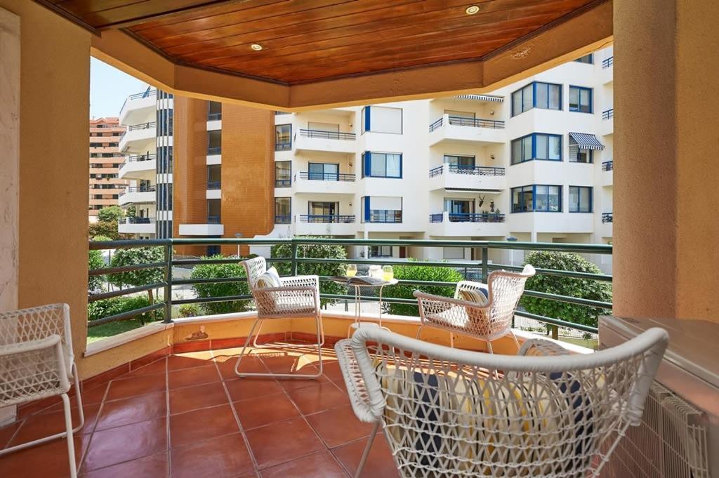 Oceanario 2 Bedroom Apartment - Sea View And Pool Cascais Bagian luar foto