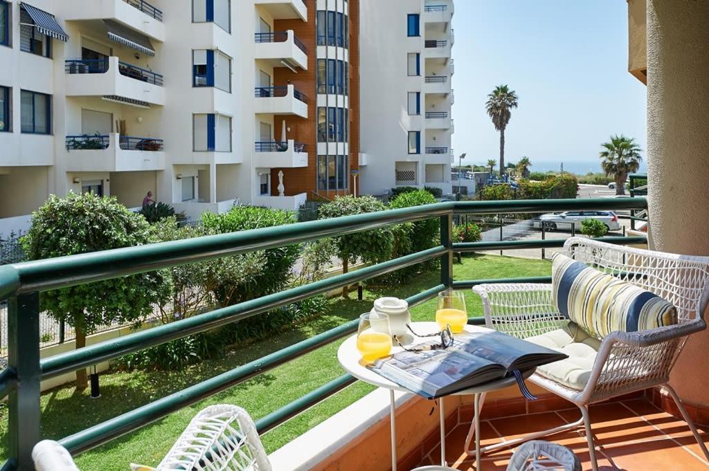 Oceanario 2 Bedroom Apartment - Sea View And Pool Cascais Bagian luar foto