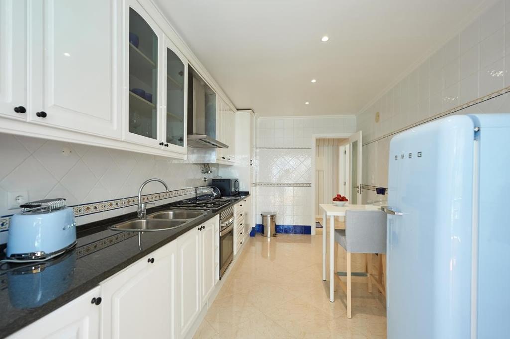 Oceanario 2 Bedroom Apartment - Sea View And Pool Cascais Bagian luar foto