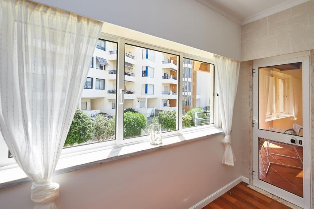 Oceanario 2 Bedroom Apartment - Sea View And Pool Cascais Bagian luar foto